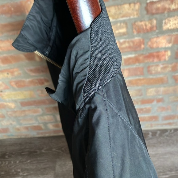 Nike - Picture 11 of 16